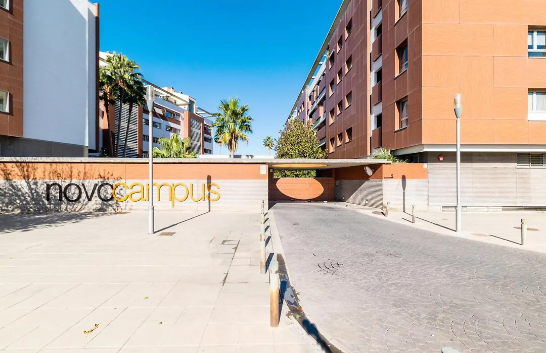 tuGuest Avenida de la Investigación - Free parking-1